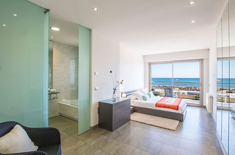Vakantiehuis Freistehendes Haus direkt am Meer gelegen