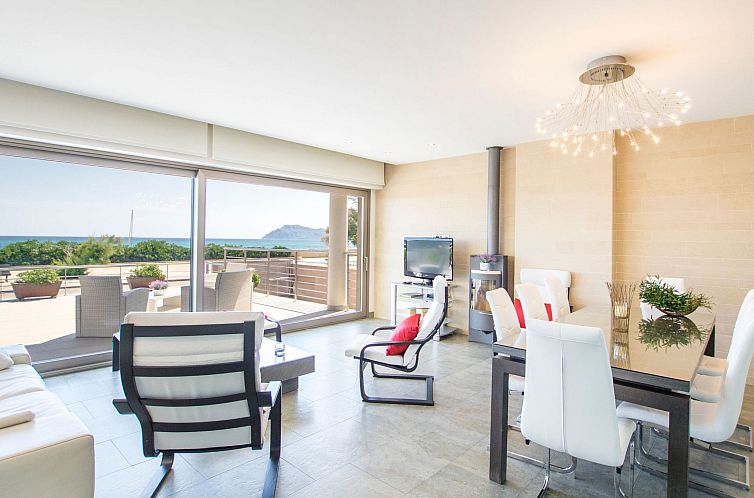 Vakantiehuis Freistehendes Haus direkt am Meer gelegen
