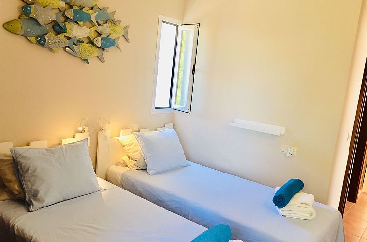 Vakantiehuis Strandvilla Beach and Ocean in Son Serra De Mar