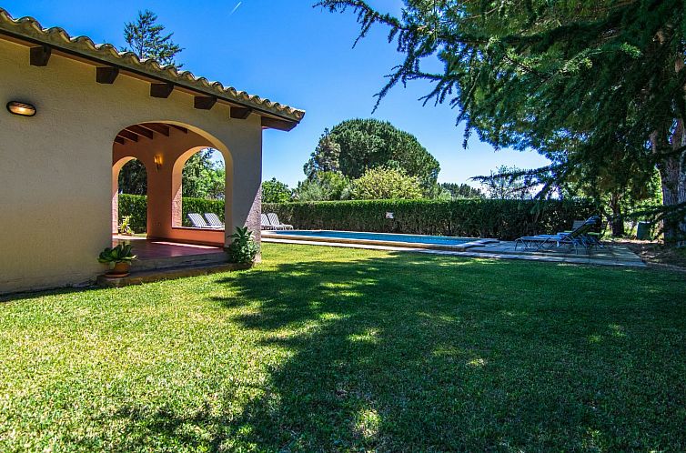 Vakantiehuis Finca mit Garten, Grill und Terrasse