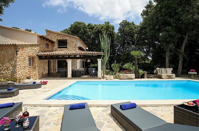 Vakantiehuis Spektakuläre neu renovierte Villa in Pollensa