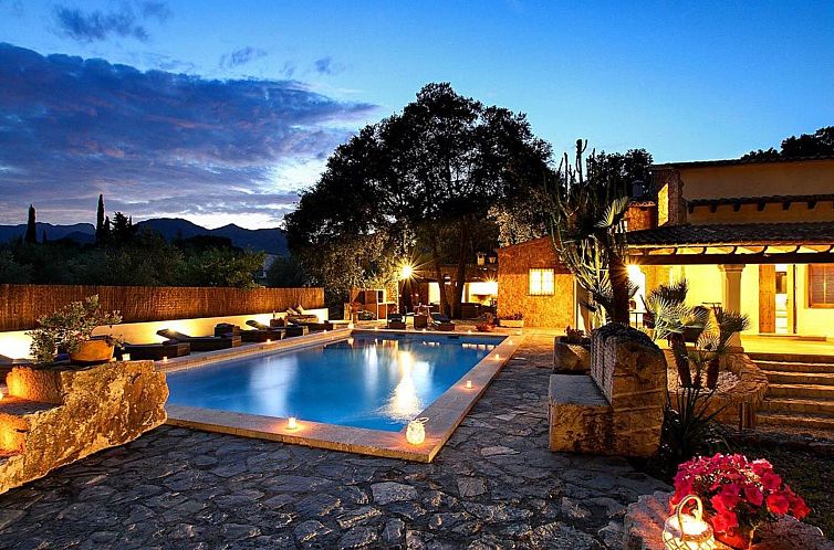 Vakantiehuis Spektakuläre neu renovierte Villa in Pollensa