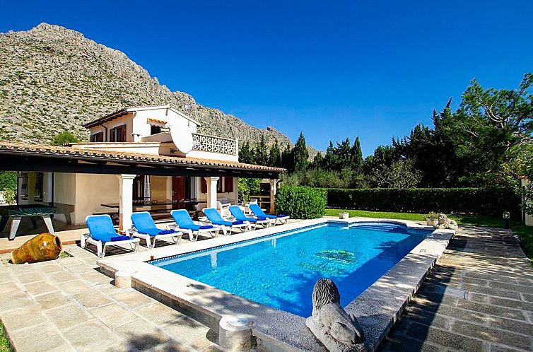 Vakantiehuis Tolle Ferienvilla Barraca mit privatem Pool