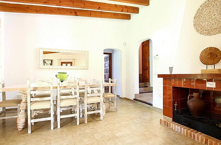 Vakantiehuis Tolle Ferienvilla Barraca mit privatem Pool