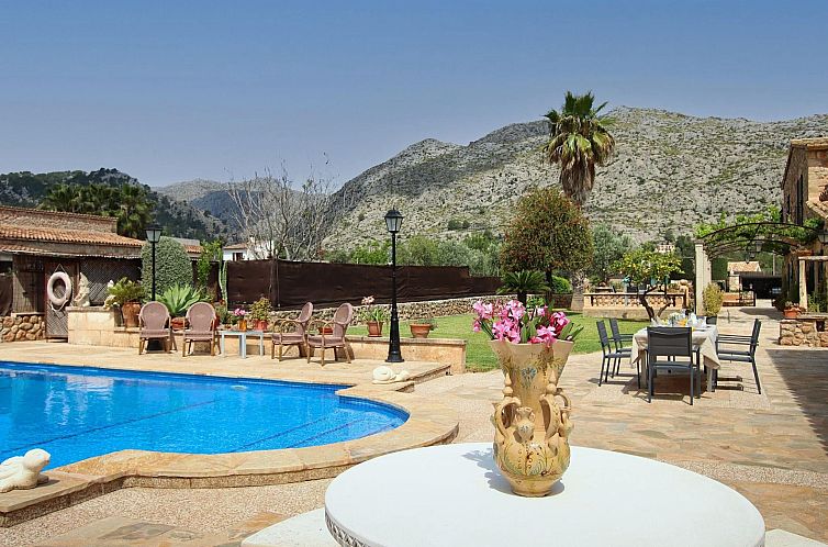 Vakantiehuis Schöne Villa ganz in der Nähe von Pollença