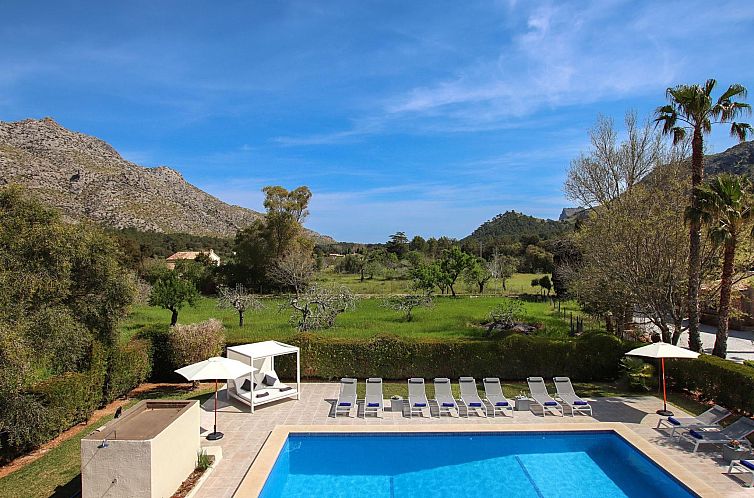 Vakantiehuis Beeindruckende große Villa in der Nähe von Ca