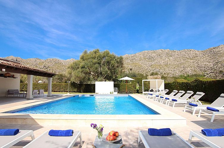 Vakantiehuis Beeindruckende große Villa in der Nähe von Ca