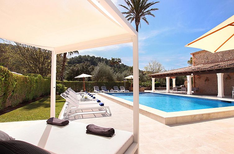 Vakantiehuis Beeindruckende große Villa in der Nähe von Ca