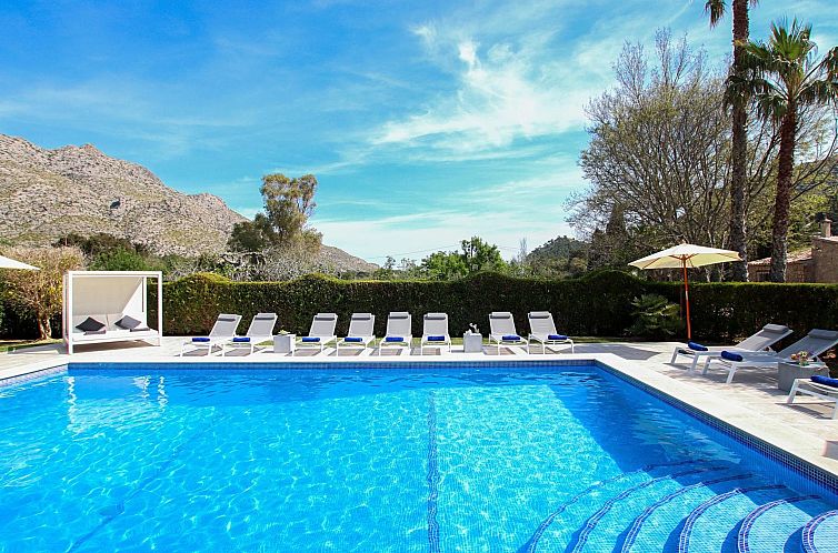 Vakantiehuis Beeindruckende große Villa in der Nähe von Ca