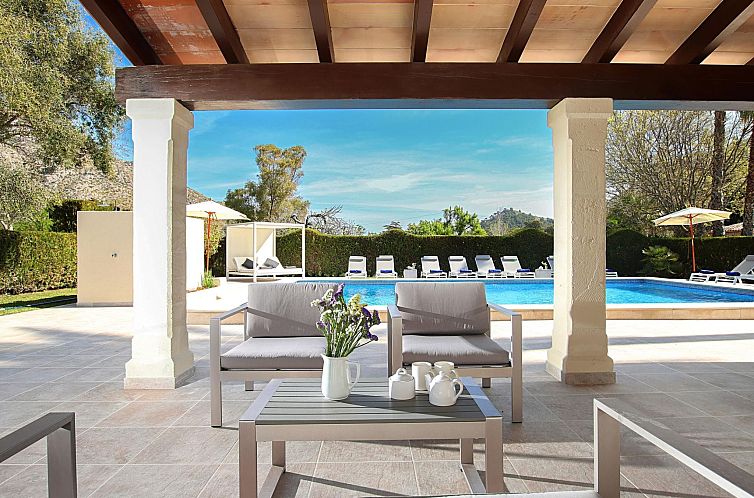 Vakantiehuis Beeindruckende große Villa in der Nähe von Ca
