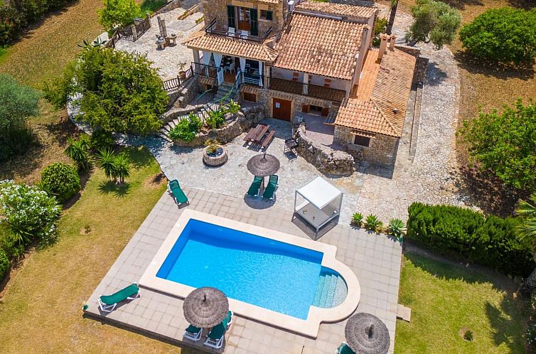 Vakantiehuis Grosses, komfortables Landhaus aus Stein auf dr