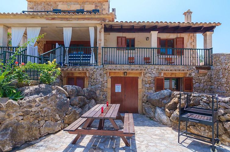 Vakantiehuis Grosses, komfortables Landhaus aus Stein auf dr