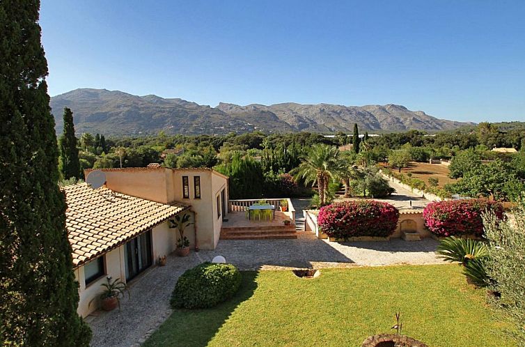 Vakantiehuis Villa Llop. Wunderschöne moderne Villa mit Sau