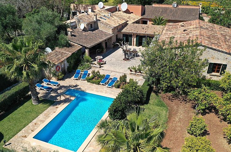 Vakantiehuis Charmante ländliche Villa Martorell mit Schwim