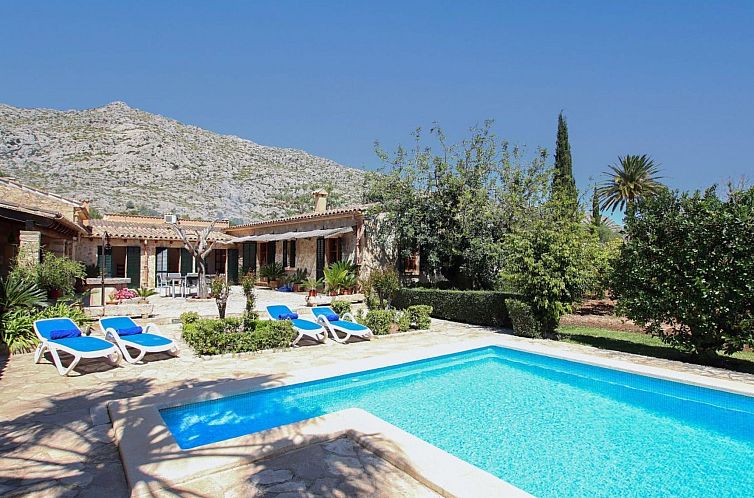 Vakantiehuis Charmante ländliche Villa Martorell mit Schwim