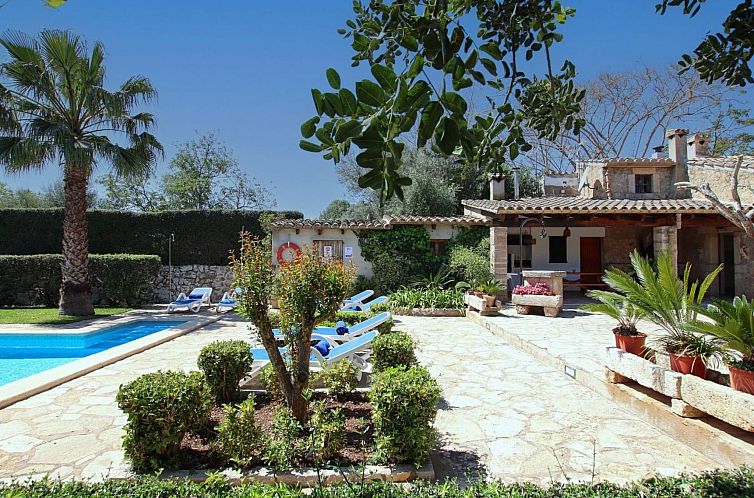 Vakantiehuis Charmante ländliche Villa Martorell mit Schwim