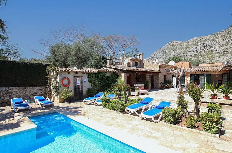 Vakantiehuis Charmante ländliche Villa Martorell mit Schwim