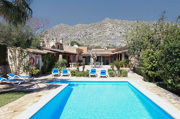 Vakantiehuis Charmante ländliche Villa Martorell mit Schwim