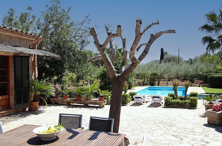 Vakantiehuis Charmante ländliche Villa Martorell mit Schwim