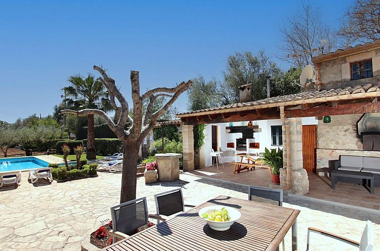 Vakantiehuis Charmante ländliche Villa Martorell mit Schwim