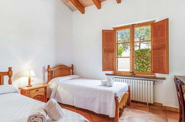 Vakantiehuis Charmante ländliche Villa Martorell mit Schwim