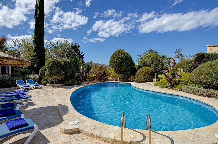Vakantiehuis in Pollença mit Großem Pool