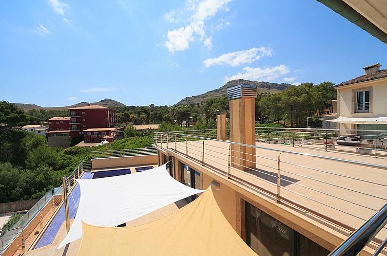 Vakantiehuis Schöne Villa im Zentrum von Cala Sant Vicenç