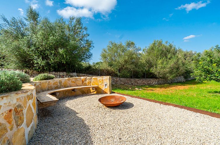 Vakantiehuis Stilvolle, top-moderne, traumhafte Finca in Sin