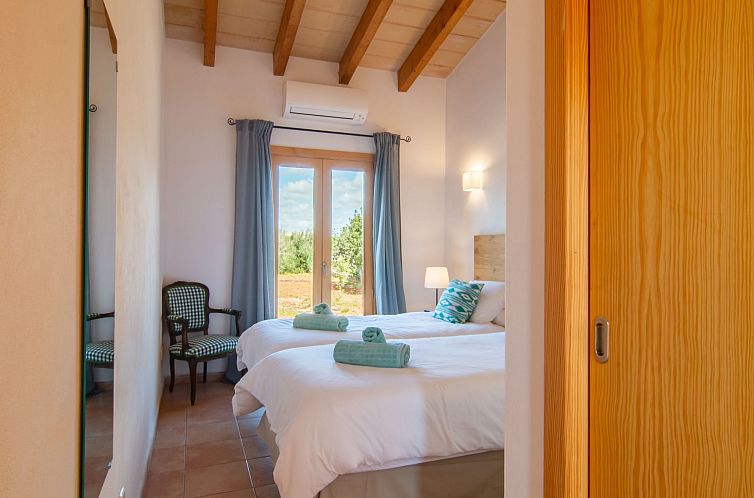 Vakantiehuis Stilvolle, top-moderne, traumhafte Finca in Sin