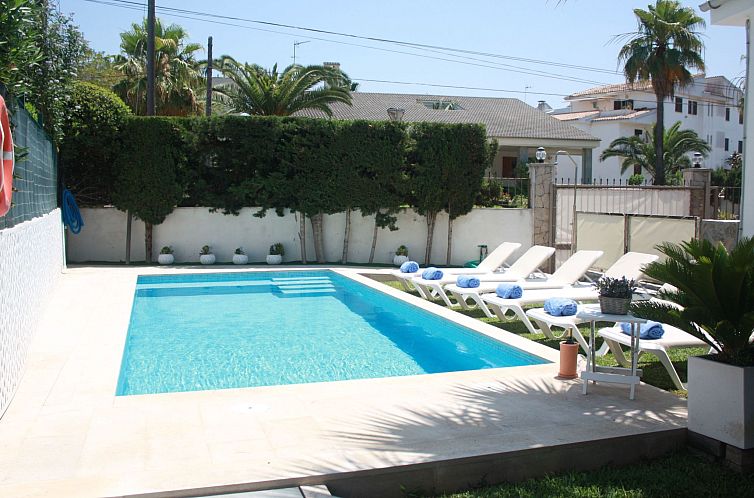 Guest house 1603416 - Holiday property Mallorca - Vakantiehuis Villa Can Picafort 2 Minuten vom Strand entfern