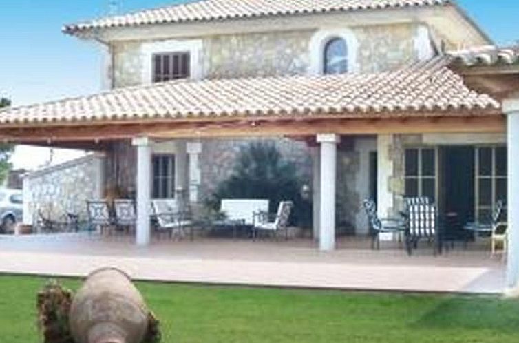 Vakantiehuis Villa mit Garten, Grill und Terrasse