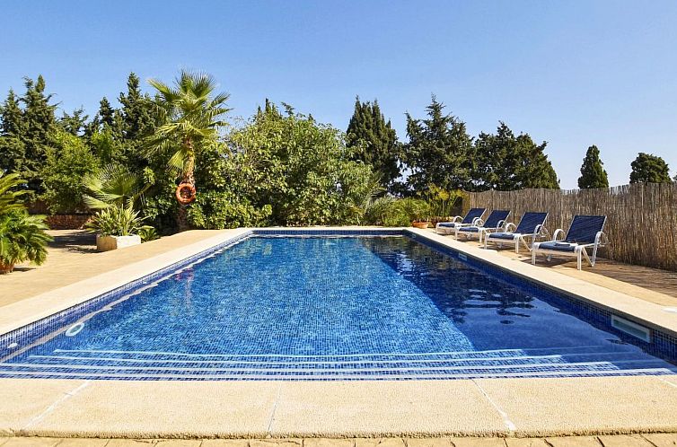 Vakantiehuis Modernes Landhaus mit Pool, Klimaanlage und WLA