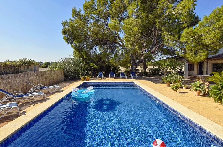 Vakantiehuis Modernes Landhaus mit Pool, Klimaanlage und WLA