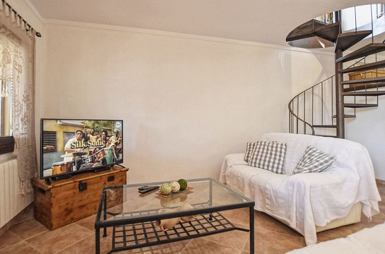 Vakantiehuis Modernes Landhaus mit Pool, Klimaanlage und WLA