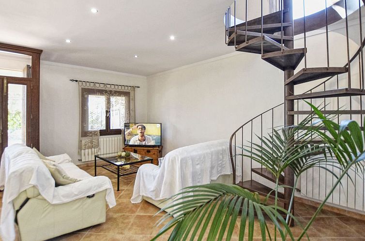 Vakantiehuis Modernes Landhaus mit Pool, Klimaanlage und WLA