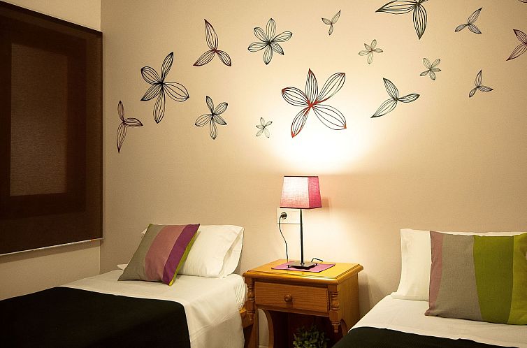 Appartement Ob3-Erdgeschoss mit 3 Doppelschlafzimmern in Str