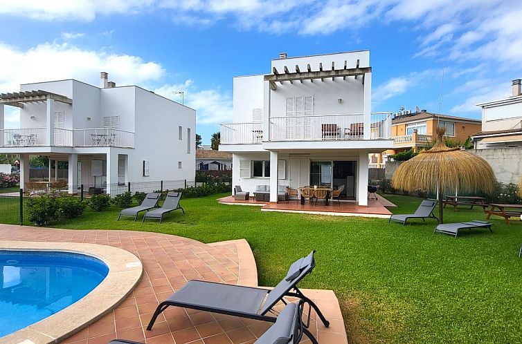 Unterkunft 1603438 - Ferienhaus Mallorca - Vakantiehuis Strandhaus in Playa de Muro für 12 Personen