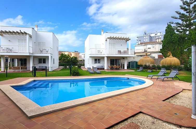 Vakantiehuis Strandhaus in Playa de Muro für 12 Personen