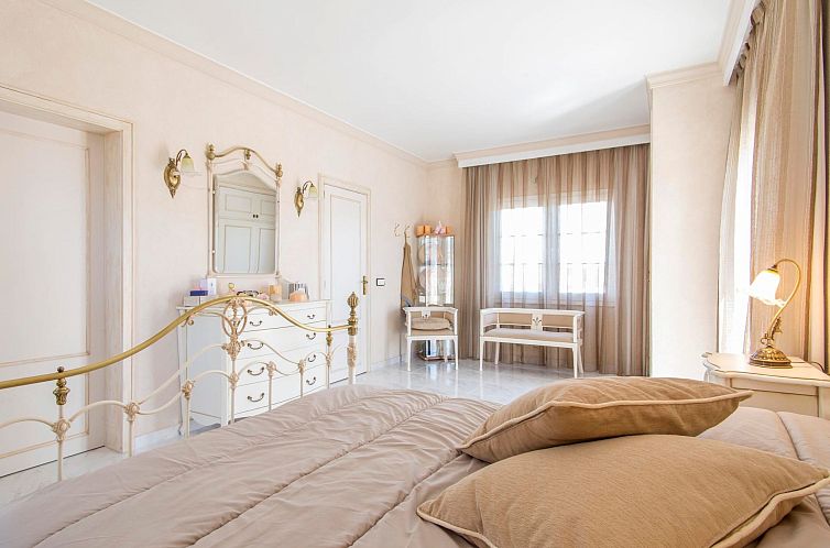 Vakantiehuis Chalet 'Villa Port Adriano'