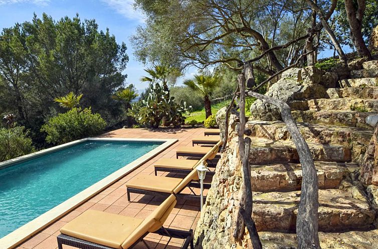 Vakantiehuis Finca in idyllischer Umgebung Pool & Klima 8 Pe