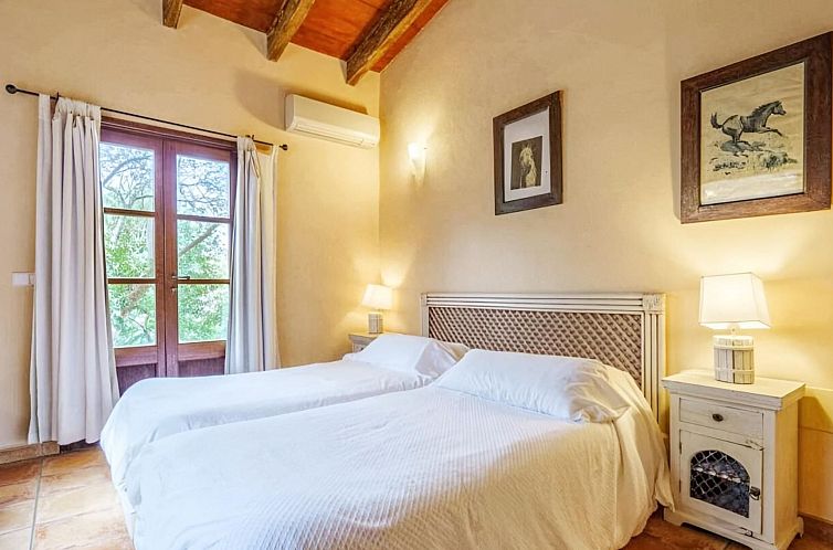 Vakantiehuis Finca in idyllischer Umgebung Pool & Klima 8 Pe