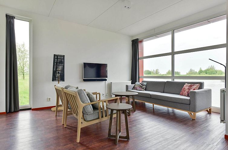 Vrijstaande woning in Anjum