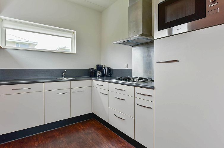 Vrijstaande woning in Anjum