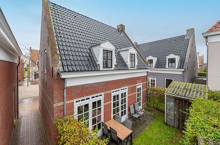 Vrijstaande woning in Anjum