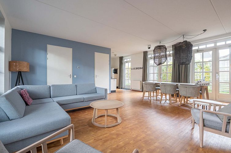 Vrijstaande woning in Anjum