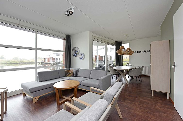 Vrijstaande woning in Anjum