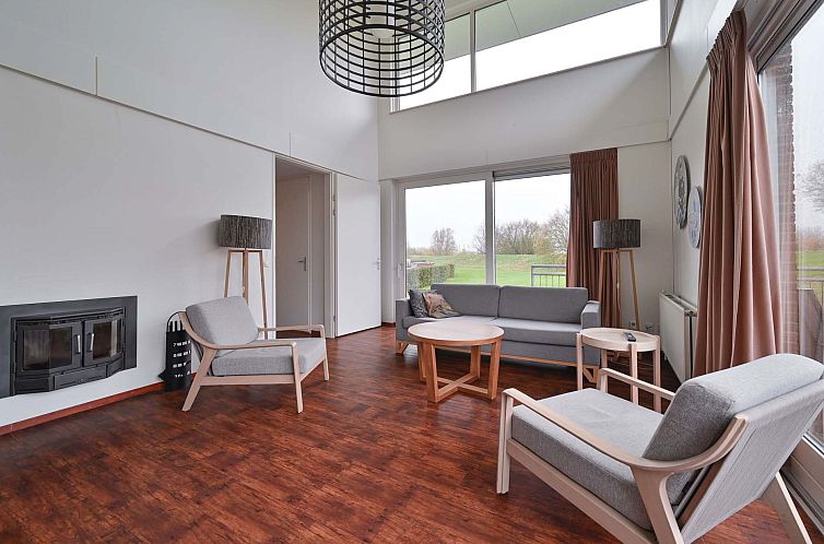 Vrijstaande woning in Anjum