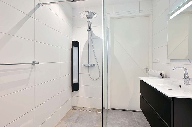 Vrijstaande woning in Anjum