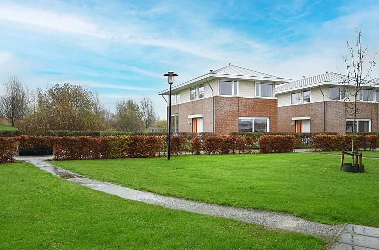 Vrijstaande woning in Anjum