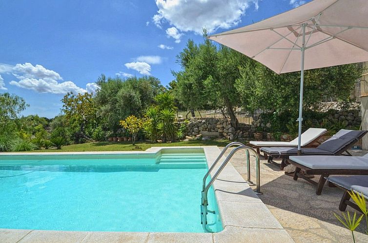 Vakantiehuis Chalet "Sacoma" mit Garten, Grill und Terrasse